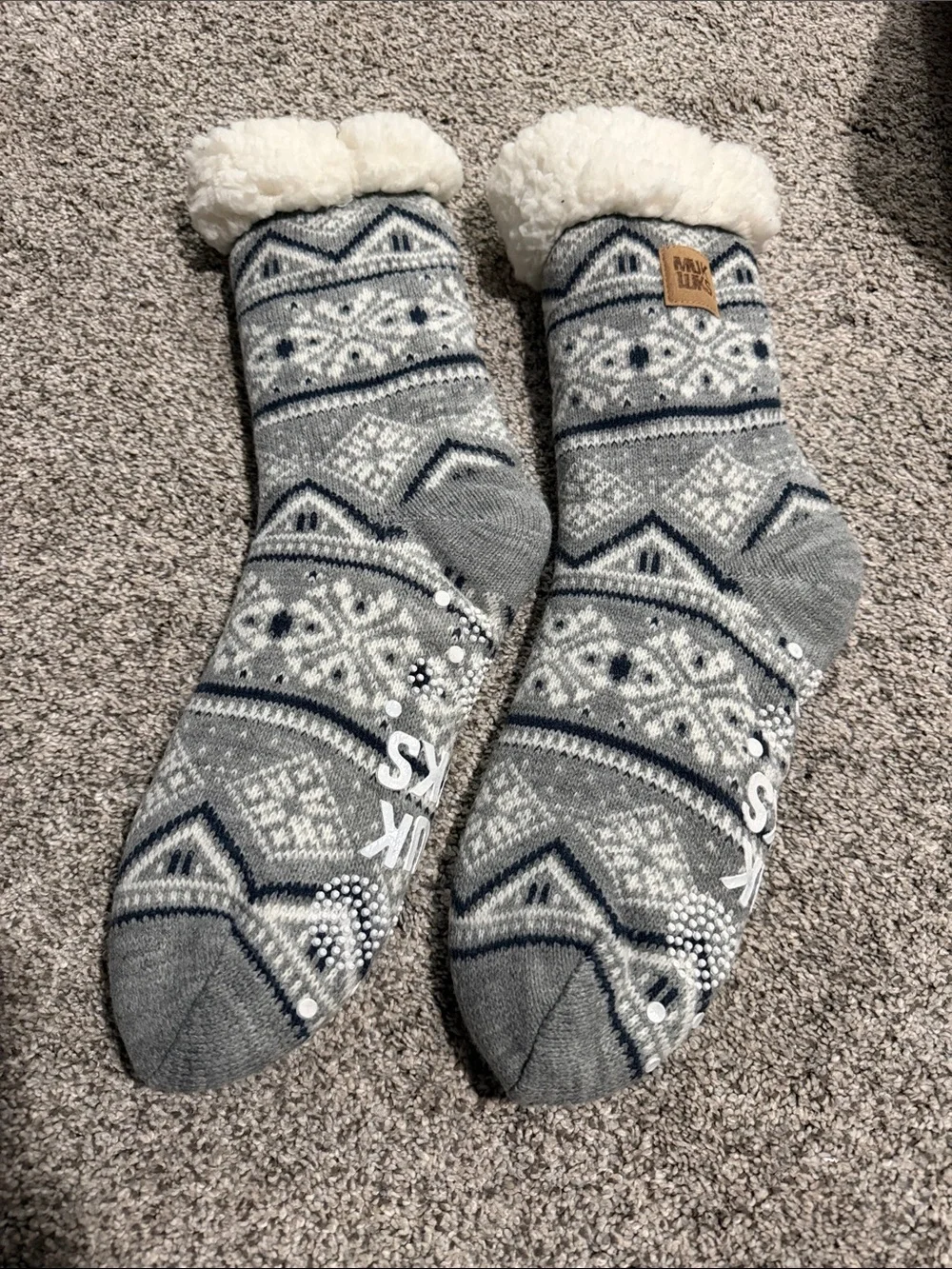 Muk Luks Gray and White Fair Isle Sherpa-Lined Gripper Slipper Socks